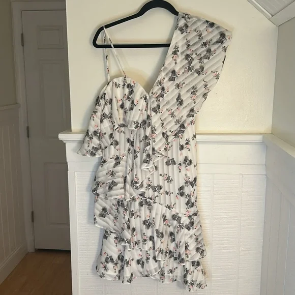 Elliatt Revolve Bloom Floral Print Asymmetric Dress size Women’s Large - Picture 4 of 11